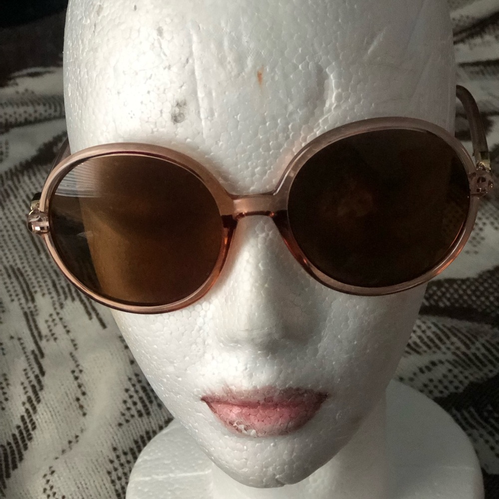 Beautiful Rose Brown Round Glasses